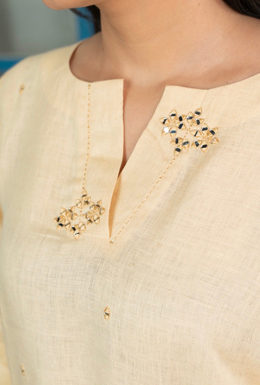 Mellow Yellow-White Linen Pair