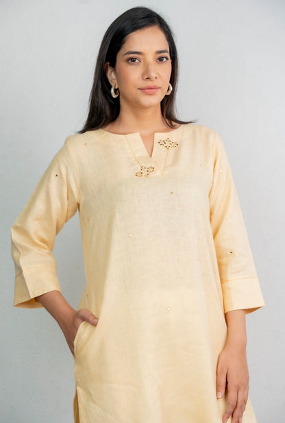 Mellow Yellow-White Linen Pair