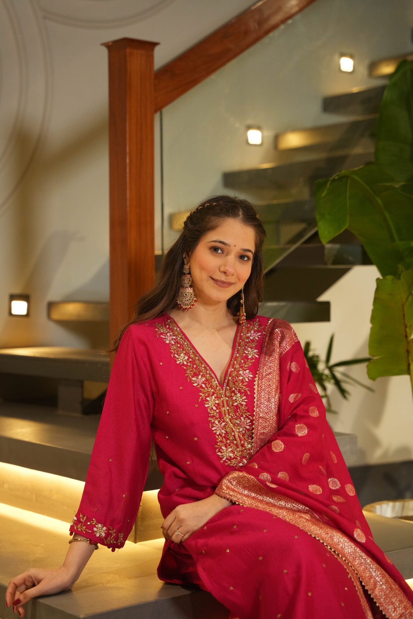 Vihana Premium Dola Silk Handwork Suit Set