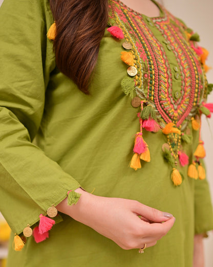 Green Threadwork Tasseled Cotton Kurta Set