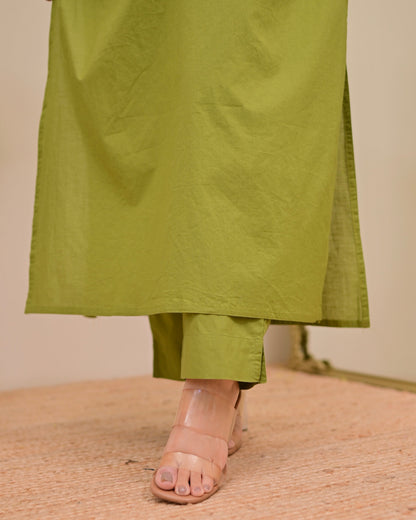 Green Threadwork Tasseled Cotton Kurta Set