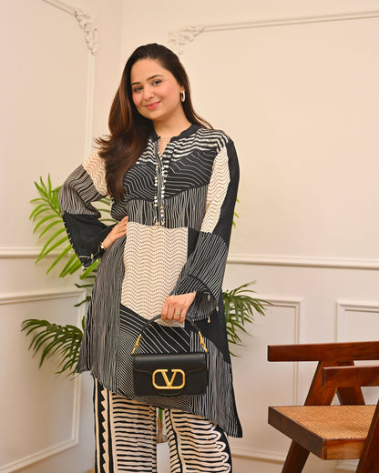 Monochrome Madness Geometric Coins Crepe Co-ord