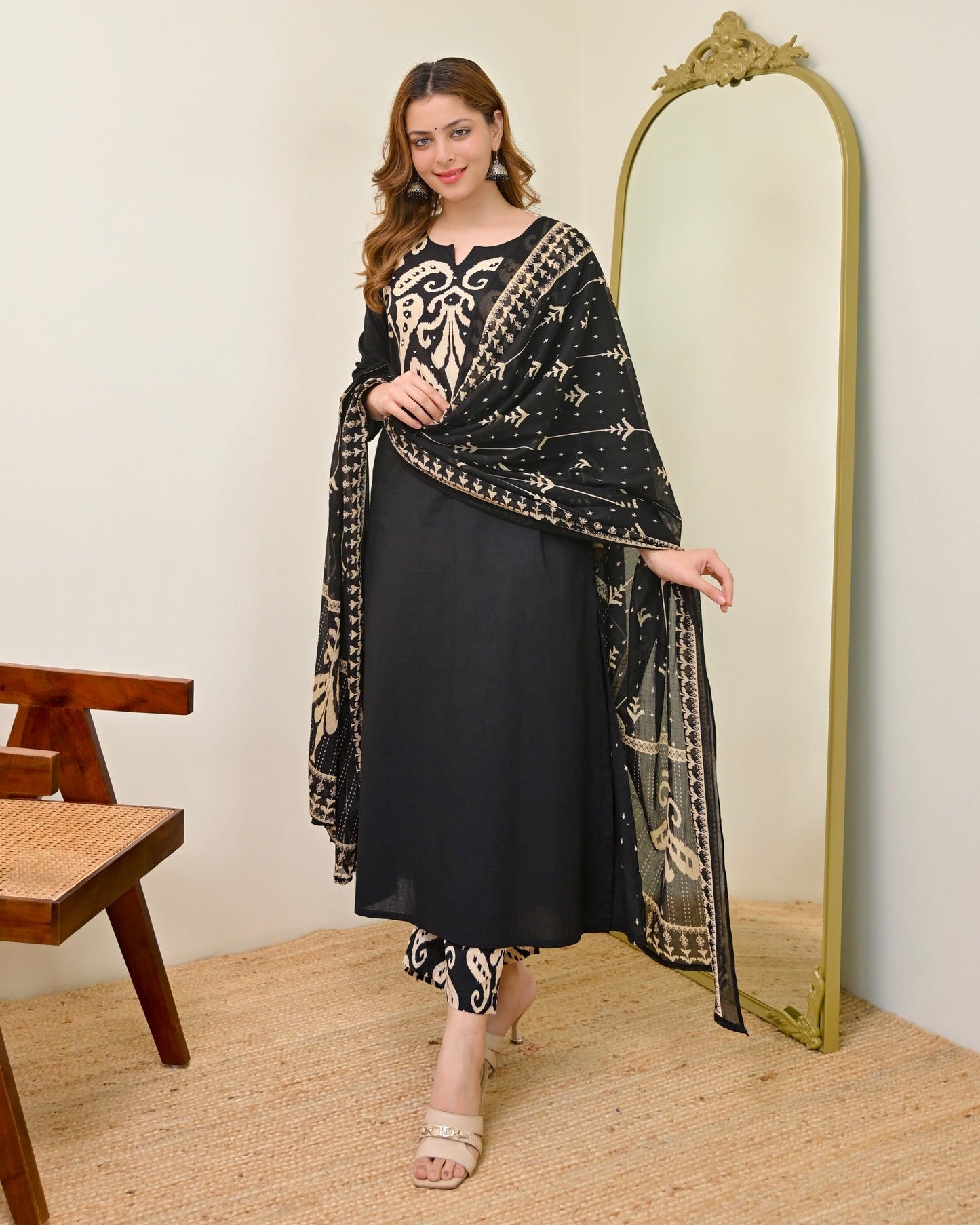 Black Kalamkari Pearl Cotton Suit
