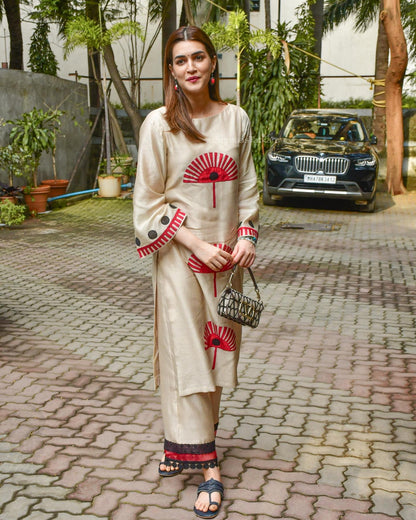 Khwabeeda Applique Set