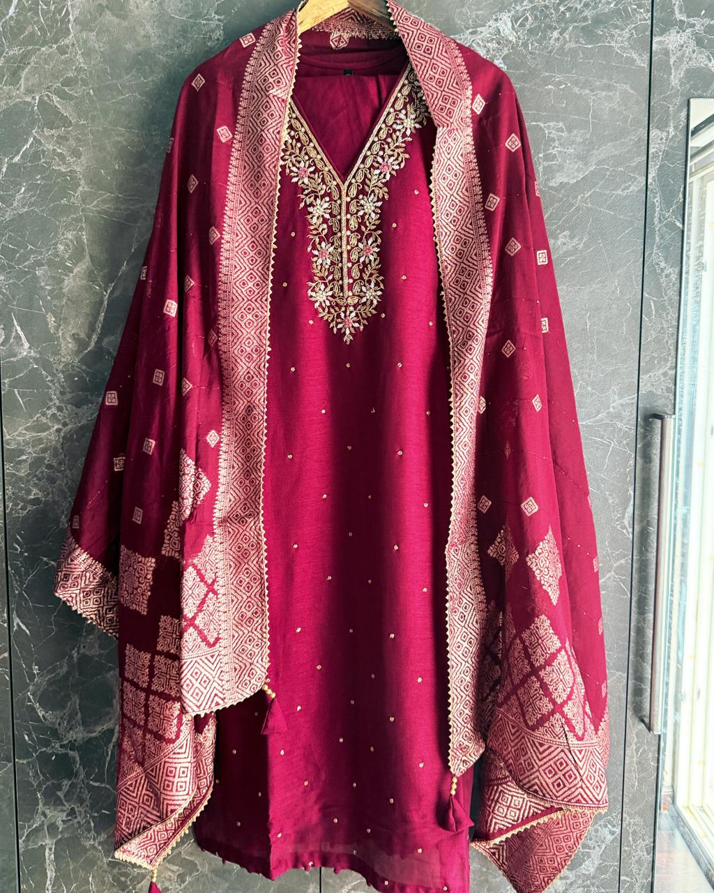 Vihana Premium Dola Silk Handwork Suit Set
