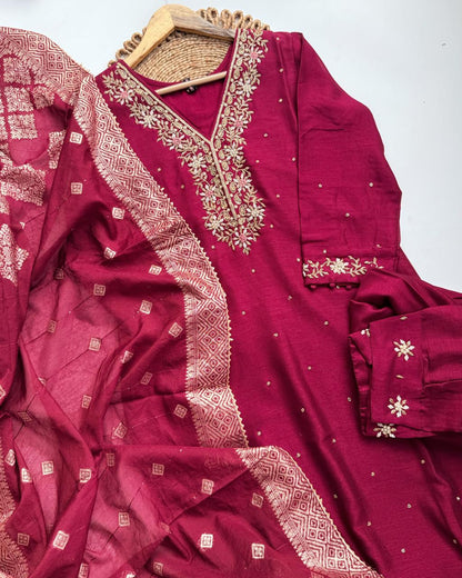 Vihana Premium Dola Silk Handwork Suit Set