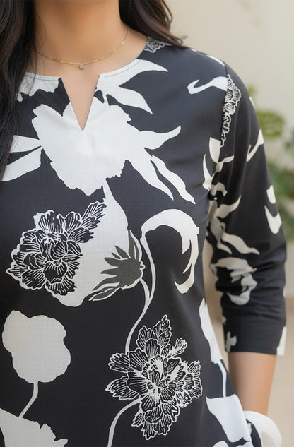 Niva's Women's Black Cotton Floral Printed A-line Top